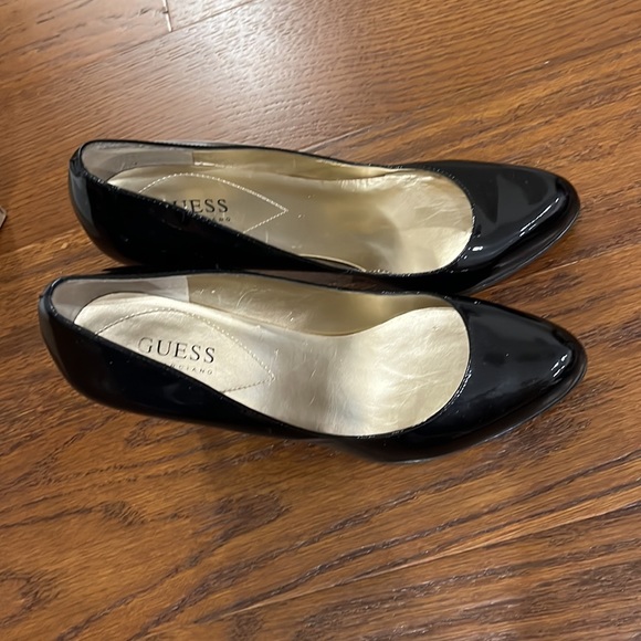 Guess black patent leather pumps - Picture 6 of 6